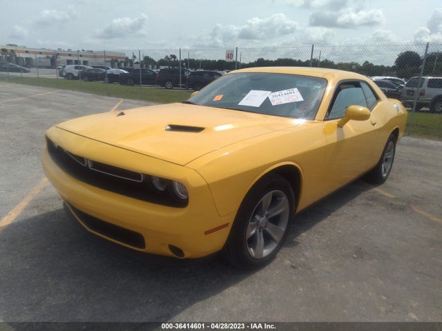 Dodge Challenger Sxt 2018 2C3CDZAGXJH237632 Image 2