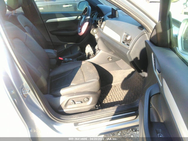 WA1BCCFS1JR015477 Audi Q3 Premium/sport Premium