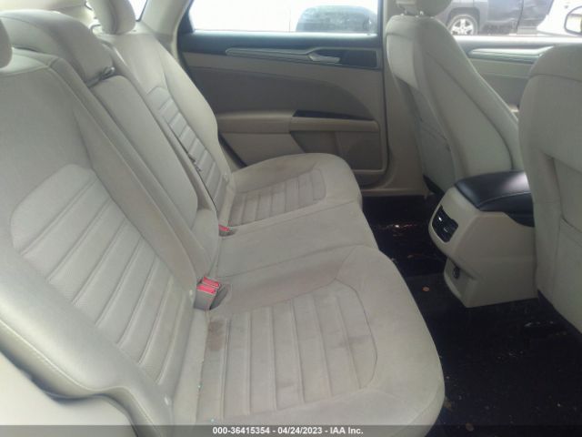 3FA6P0LU6KR254647 Ford Fusion Hybrid Se