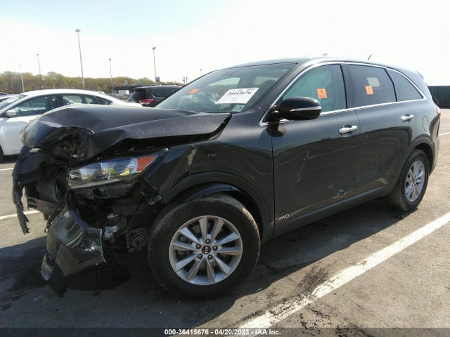 2019 KIA SORENTO LX V6 VIN: 5XYPGDA58KG545789