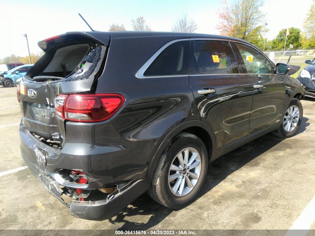2019 KIA SORENTO LX V6 VIN: 5XYPGDA58KG545789