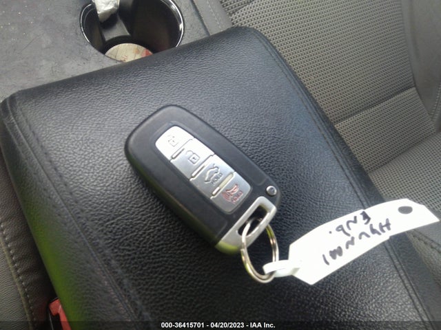 2011 HYUNDAI SONATA SE VIN: 5NPEC4AC4BH184619