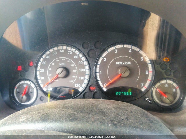 2005 JEEP LIBERTY SPORT VIN: 1J4GL48K05W690477
