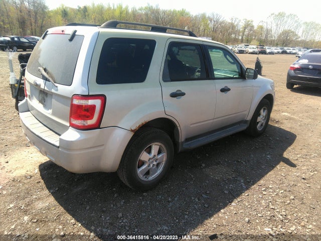 2009 FORD ESCAPE XLT VIN: 1FMCU03749KA88218