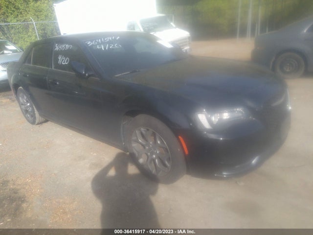 36415917 :رقم المزاد ، 2C3CCAGG8JH226558 vin ، 2018 Chrysler 300 مزاد بيع