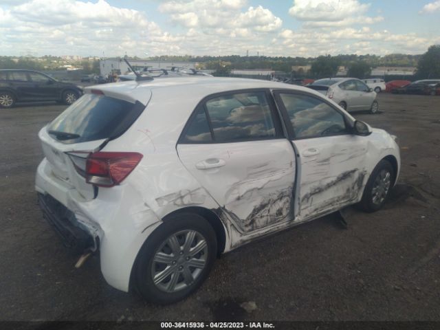 3KPA25AD9NE477666 KIA Rio 5-door S