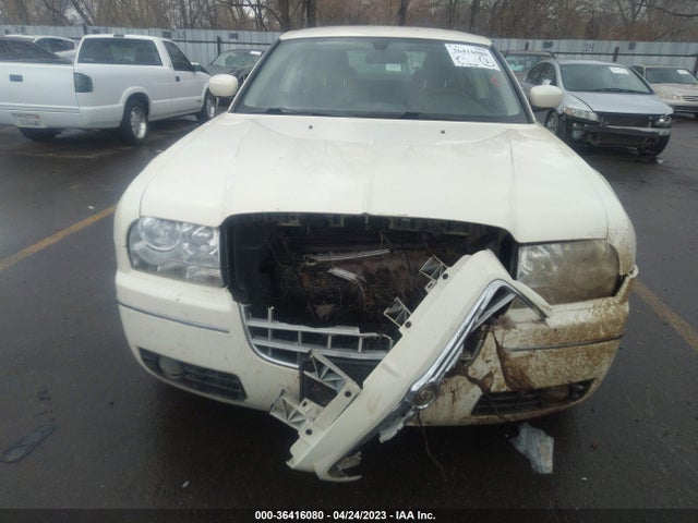 2008 CHRYSLER 300 TOURING VIN: 2C3KA53G28H258382