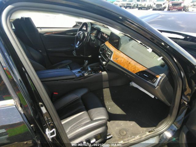 WBAJE5C3XHG913891 BMW 5 Series 540i