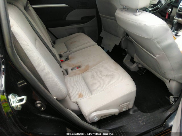2018 TOYOTA HIGHLANDER LE VIN: 5TDZZRFH3JS239085