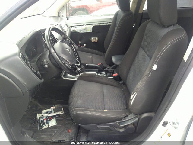 JA4AD3A33HZ013927 Mitsubishi Outlander Se/sel