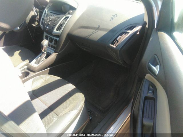 1FADP3F22EL265988 Ford FOCUS SE