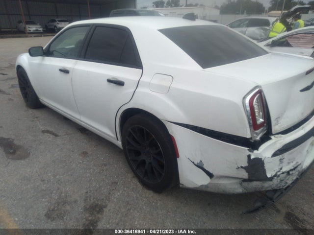 Chrysler 300 Limited 2015 2C3CCAAG1FH887378 Image 3