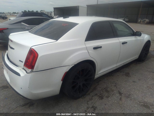 Chrysler 300 Limited 2015 2C3CCAAG1FH887378 Image 4