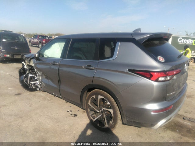 JA4J4UA86NZ036583 Mitsubishi Outlander Se