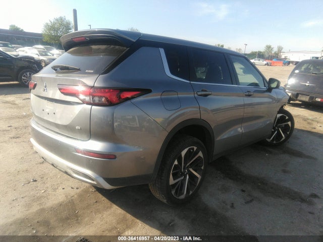 JA4J4UA86NZ036583 Mitsubishi Outlander Se