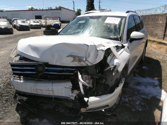 3VV2B7AX8JM017152 Volkswagen TIGUAN SE