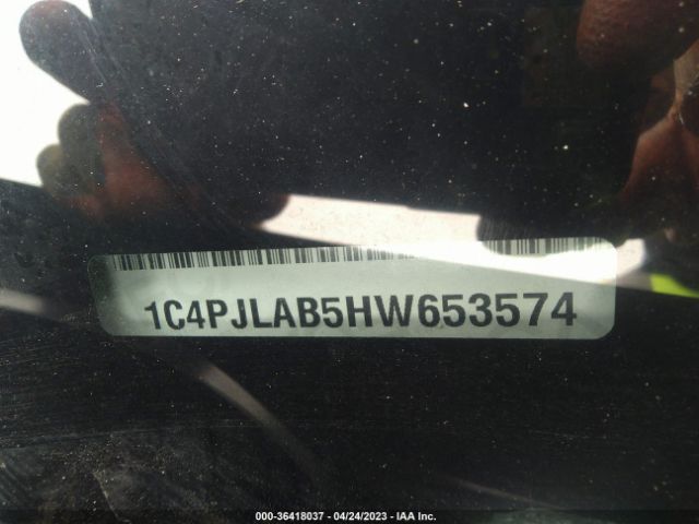 1C4PJLAB5HW653574 Jeep Cherokee Sport