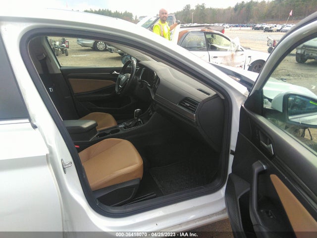 3VWE57BU6KM091062 Volkswagen JETTA SEL