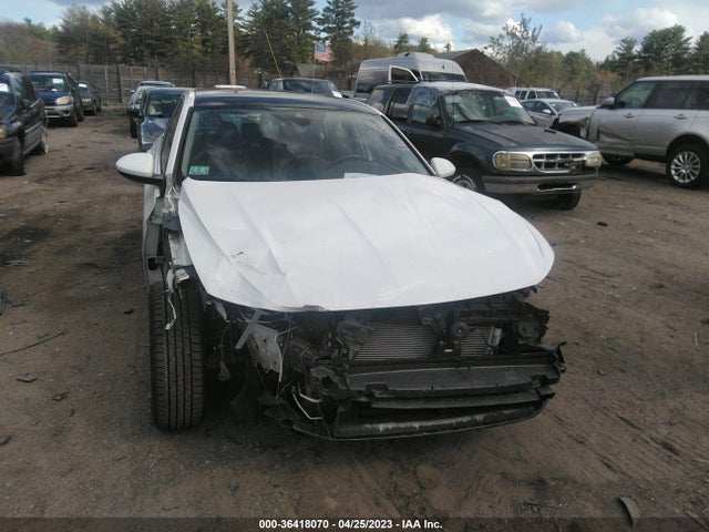 3VWE57BU6KM091062 Volkswagen JETTA SEL
