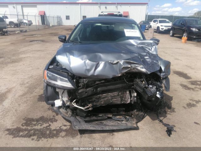 3VWD17AJ4EM360114 Volkswagen Jetta 1.8t Se