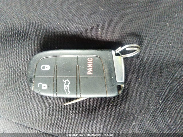 1C3CCCAB9FN657174 Chrysler 200 Limited