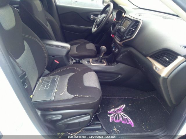1C4PJLAB5FW722003 Jeep Cherokee Sport