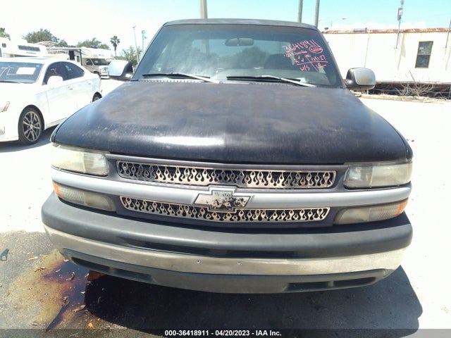 2000 CHEVROLET SILVERADO 1500 LS VIN: 2GCEC19T0Y1136595