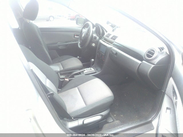 2006 MAZDA MAZDA3 I TOURING VIN: JM1BK32F161457103