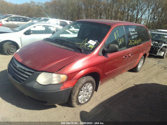 2005 CHRYSLER TOWN & COUNTRY LX VIN: 2C4GP44R45R487467