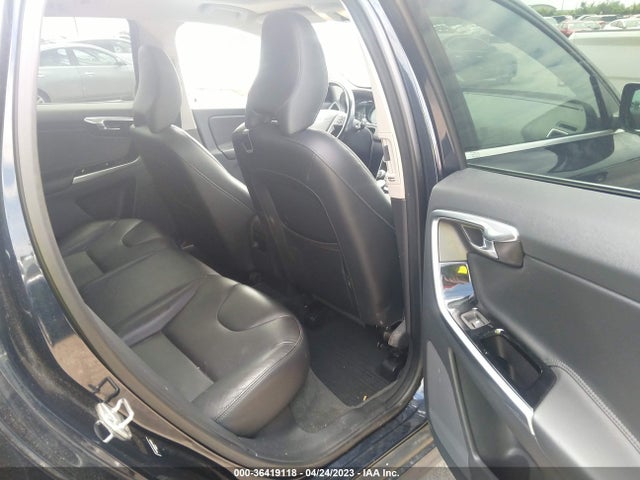 2016 VOLVO XC60 T5 DRIVE-E PREMIER VIN: YV440MDK4G2789009