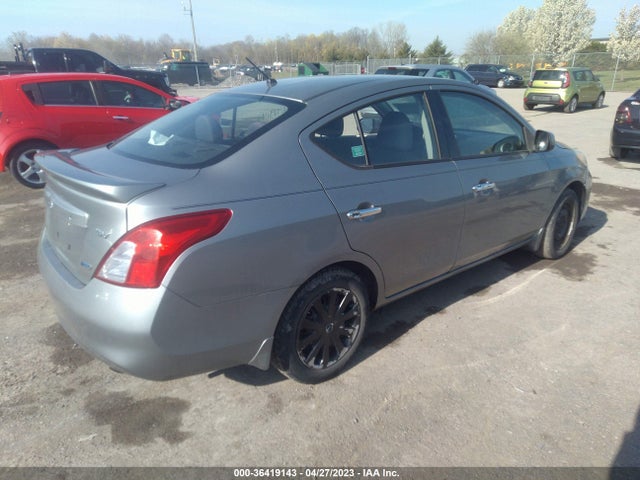 3N1CN7AP1EL814187 Nissan Versa 1.6 Sv