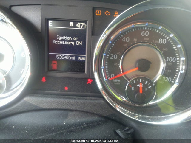 2C4RC1CG2ER330135 Chrysler Town & Country Touring-l