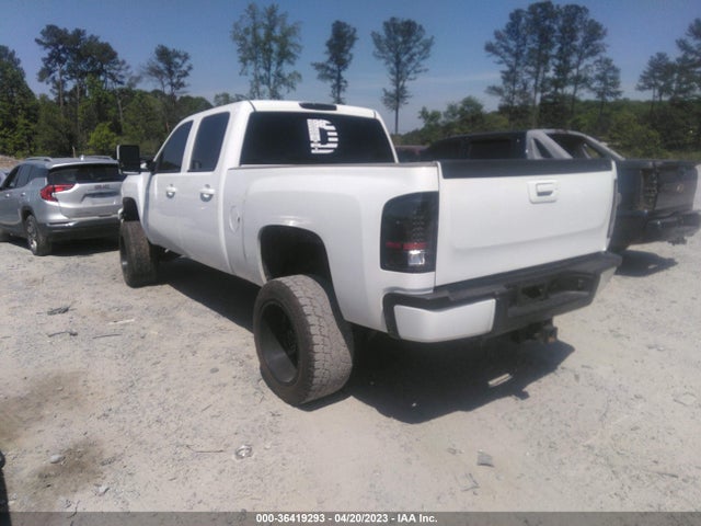 2011 CHEVROLET SILVERADO 2500HD LT VIN: 1GC1KXC82BF210060