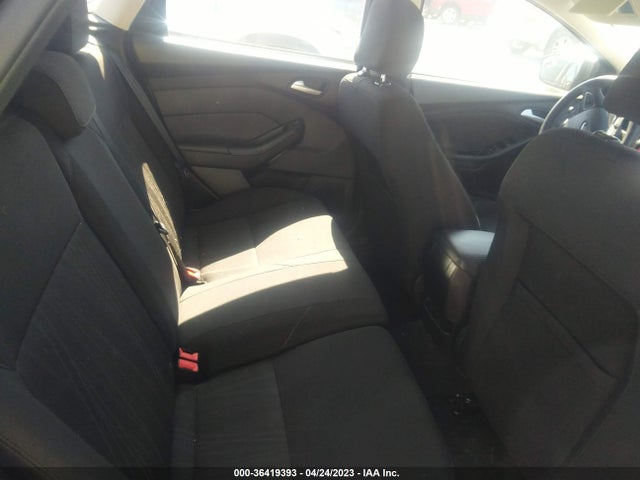 Ford FOCUS SE 2017 1FADP3K23HL297861 Image 8