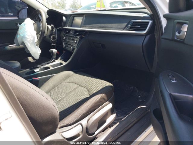 5XXGT4L38KG307873 KIA Optima Lx