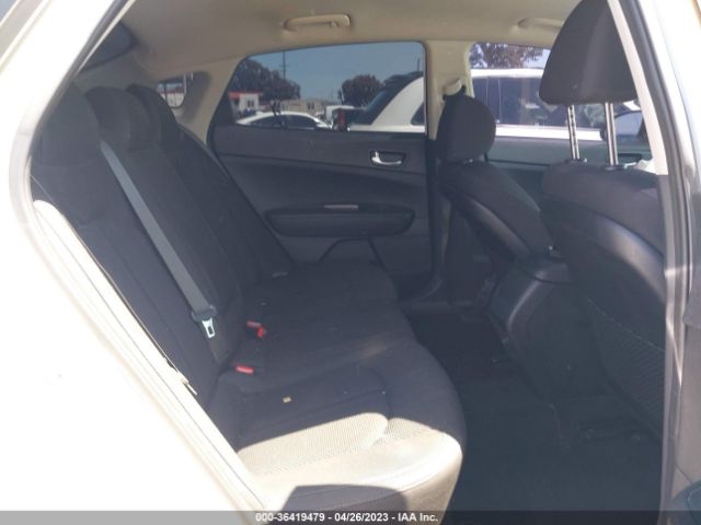 5XXGT4L38KG307873 KIA Optima Lx