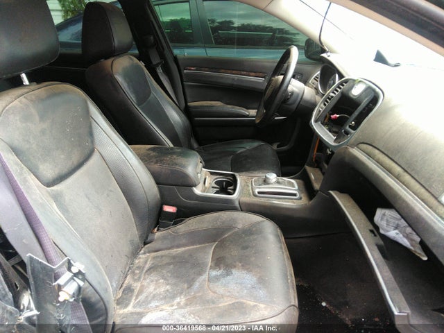2C3CCAKG4GH261775 Chrysler 300 300c
