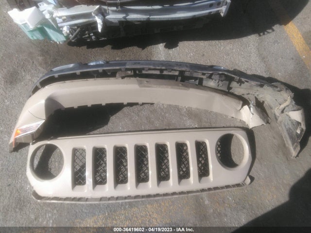 1C4NJPBA4GD754863 Jeep Patriot Sport