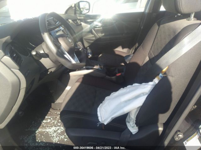 JN1BJ1CP9KW526893 Nissan Rogue Sport Sv