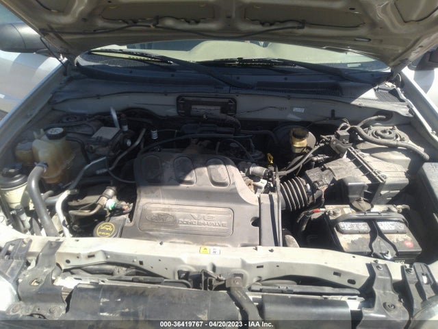 2004 FORD ESCAPE XLT VIN: 1FMYU031X4KB40591