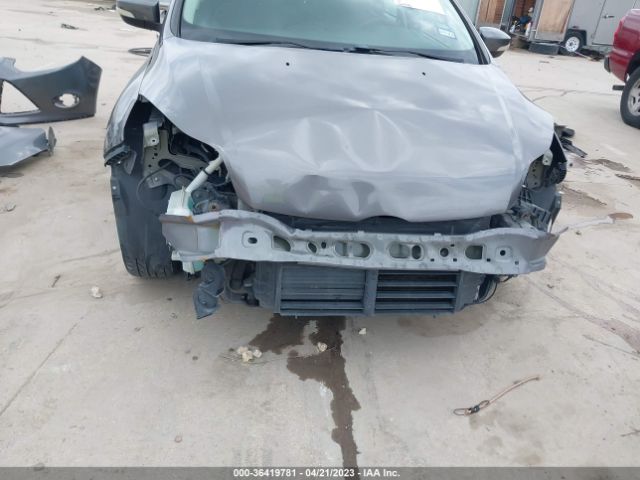 1FADP3K23EL392383 Ford FOCUS SE