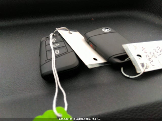 3VVAX7B23NM081301 Volkswagen TAOS S