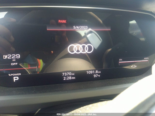 2022 Audi e-tron, VIN: WAUCJBFW6N7007886