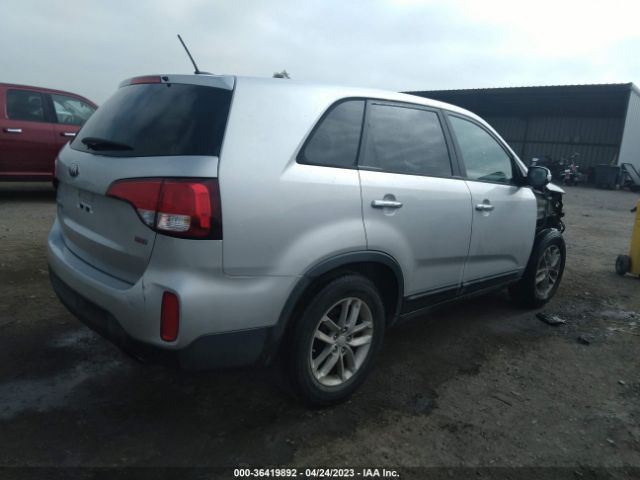 5XYKT3A63EG483215 KIA SORENTO LX