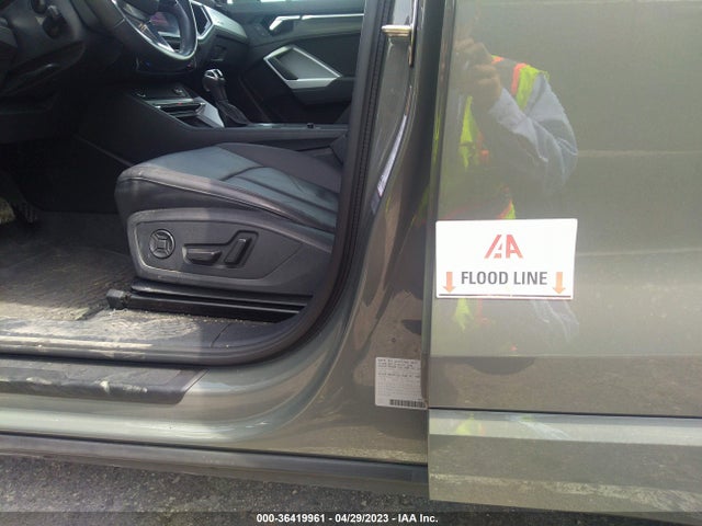 WA1AUCF35M1102979 Audi Q3 PREMIUM