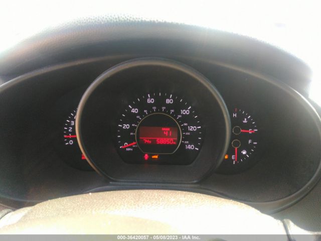 KNDJN2A2XG7822677 KIA Soul Base