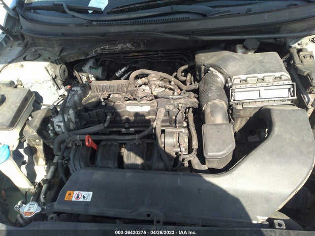 2015 HYUNDAI SONATA 2.4L SE VIN: 5NPE24AF8FH001502