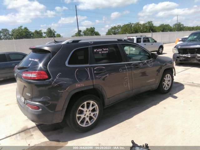 1C4PJLCS7GW177887 Jeep Cherokee Latitude