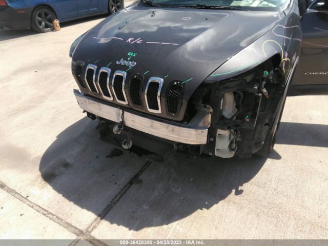 1C4PJLCS7GW177887 Jeep Cherokee Latitude