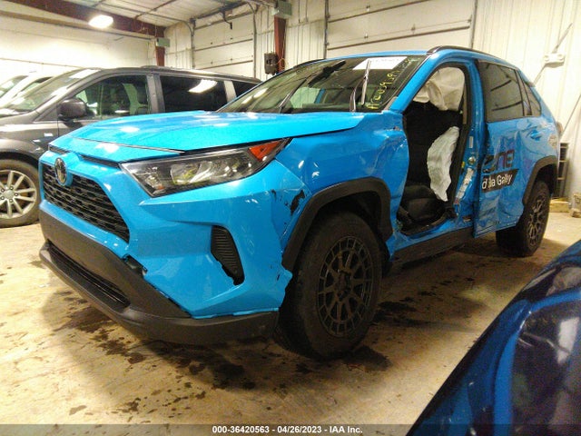 Toyota RAV4 LE 2019 2T3F1RFV8KW059598 Image 2